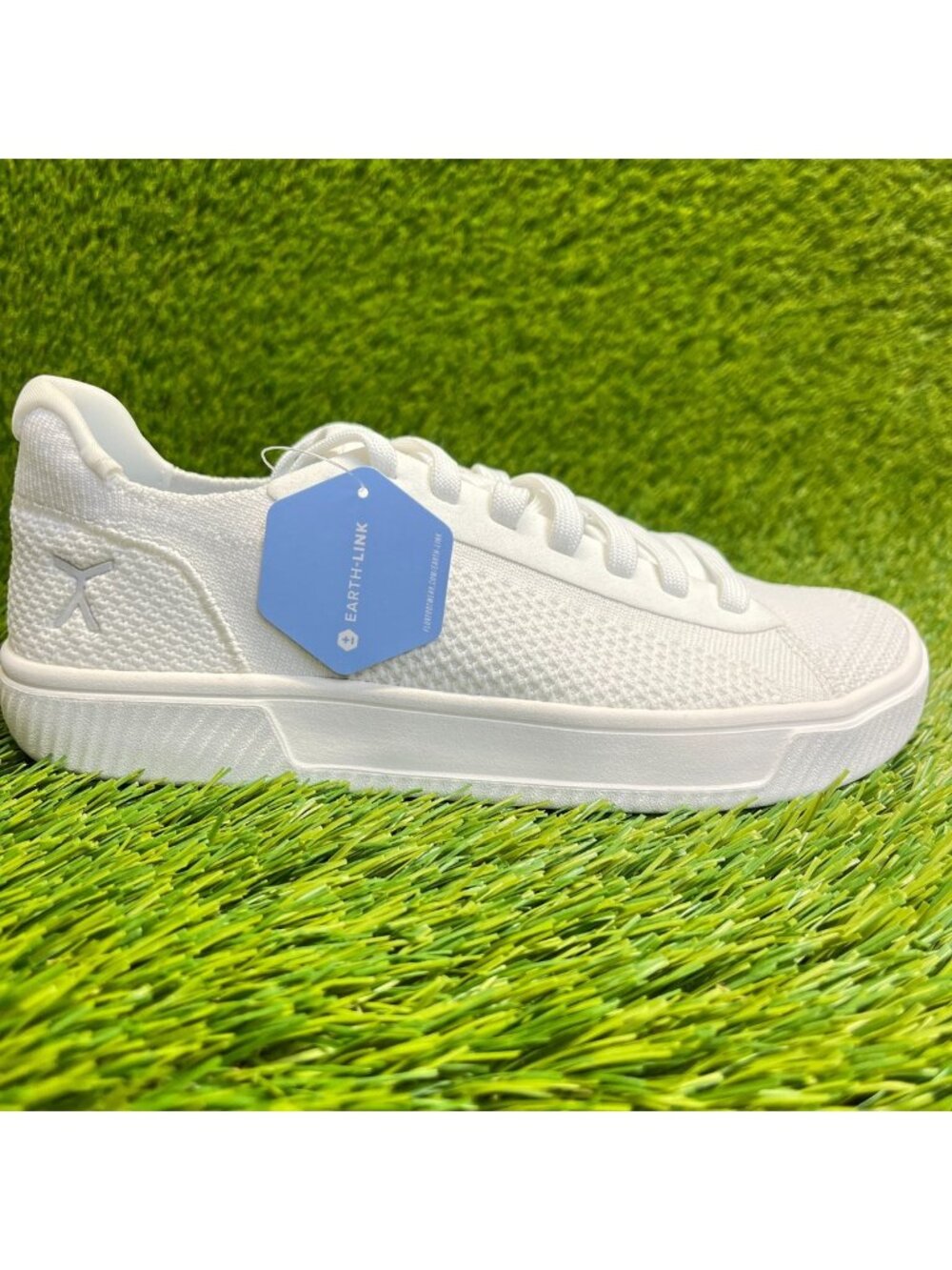 Flux Footwear Adapt Trainer White Womens Size 7 Athletic Knit Shoes Sneakers